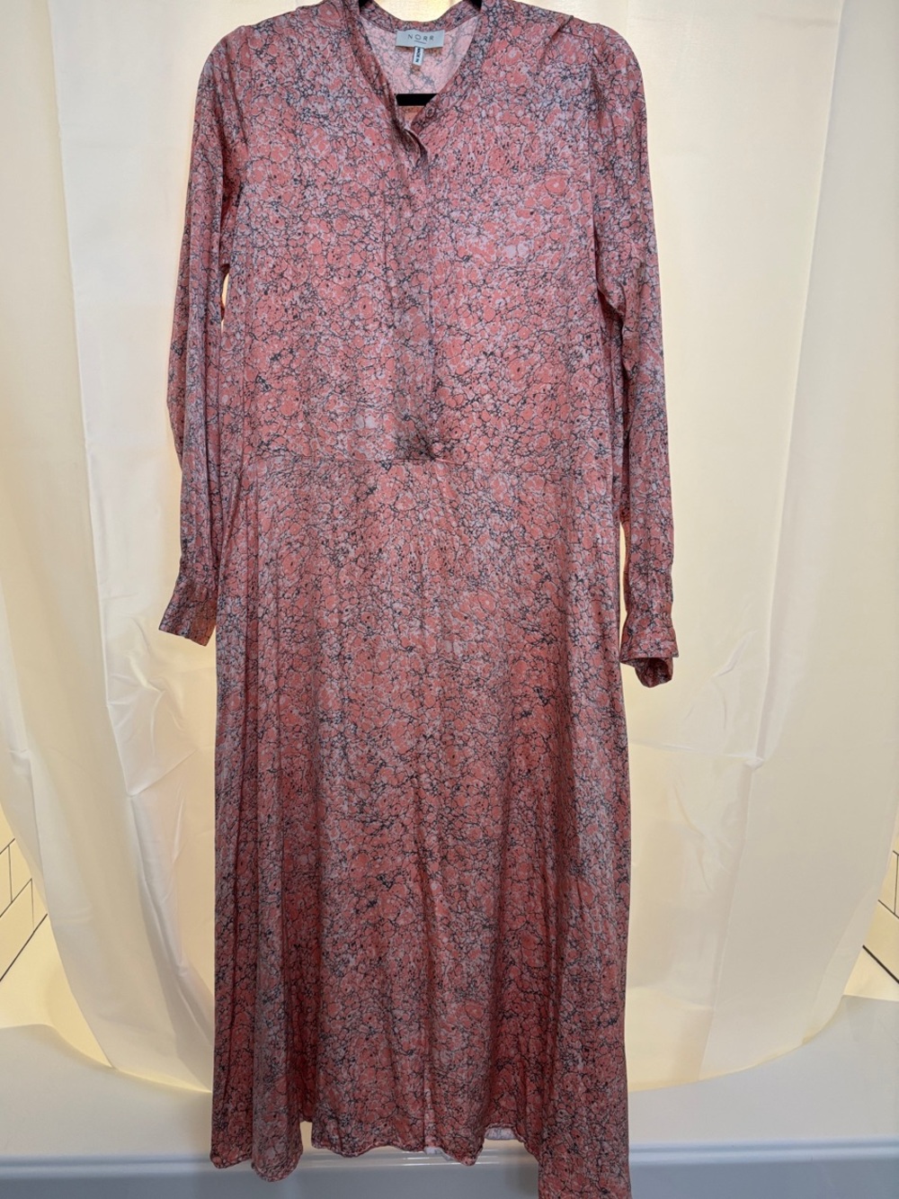 Norr Coral-Pink Floral Long Sleeve Midi Dress